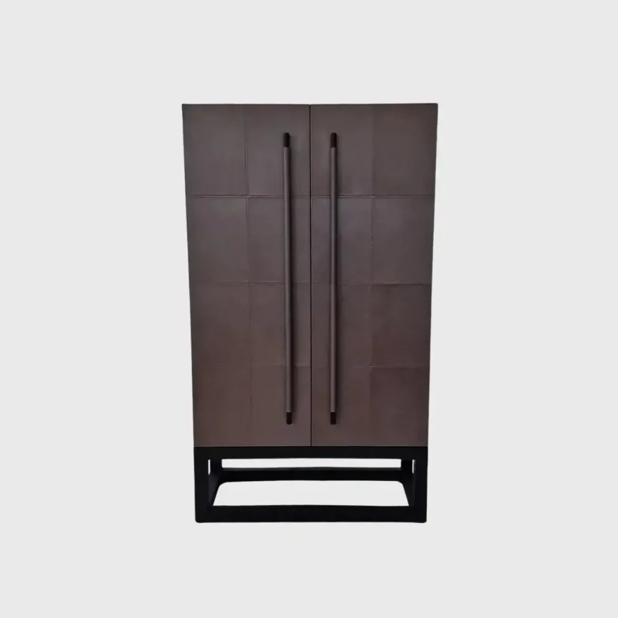 Arlington Armoire Valen Leather, Valen Leather finish