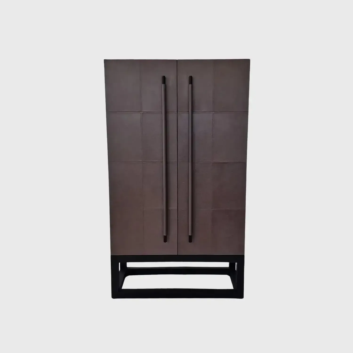 Arlington Armoire Valen Leather, Valen Leather finish