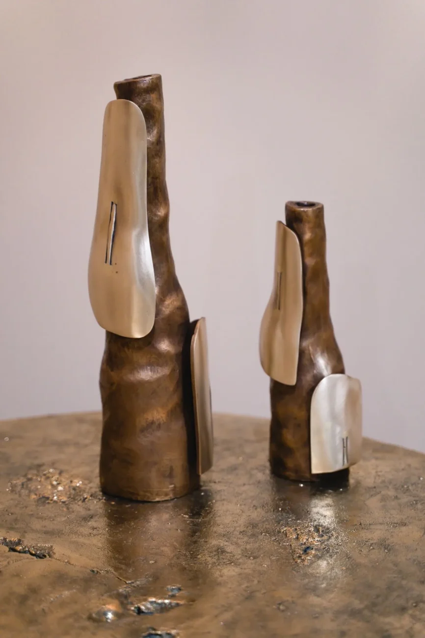 Bronze Armour Bottle — The Bronze Armour Bottle is a striking fusion of artistic expression and refined craftsmanship…