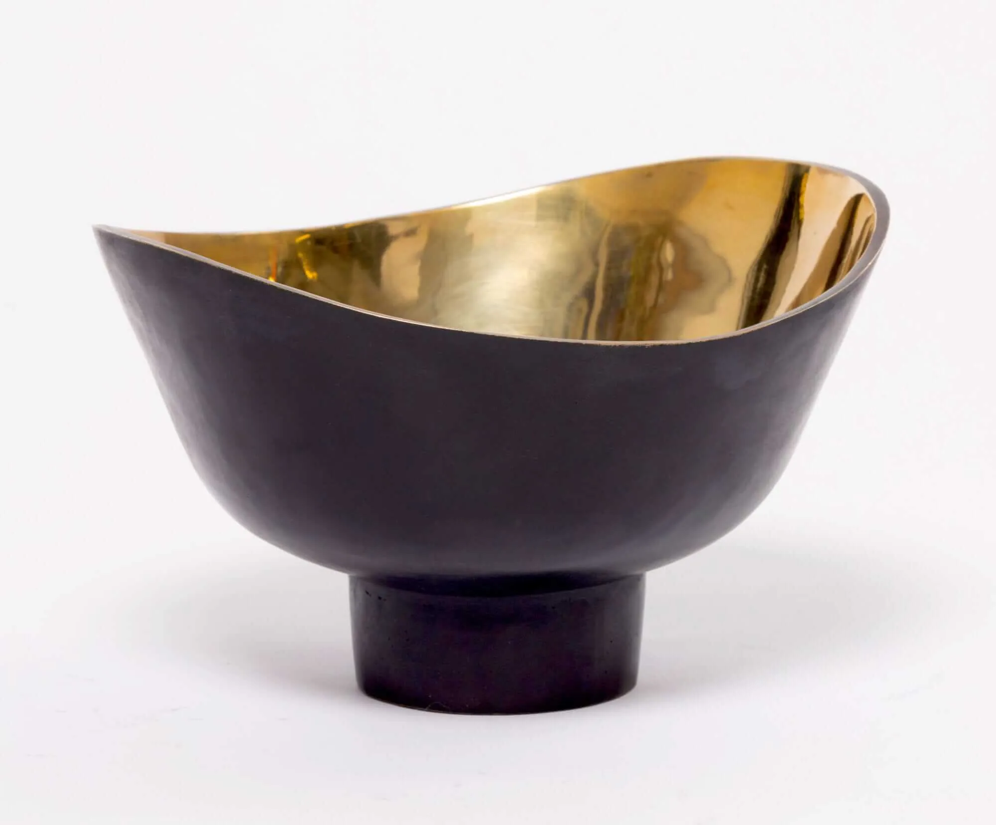 Bronze Curve Bowl, 27×24×15 cm
