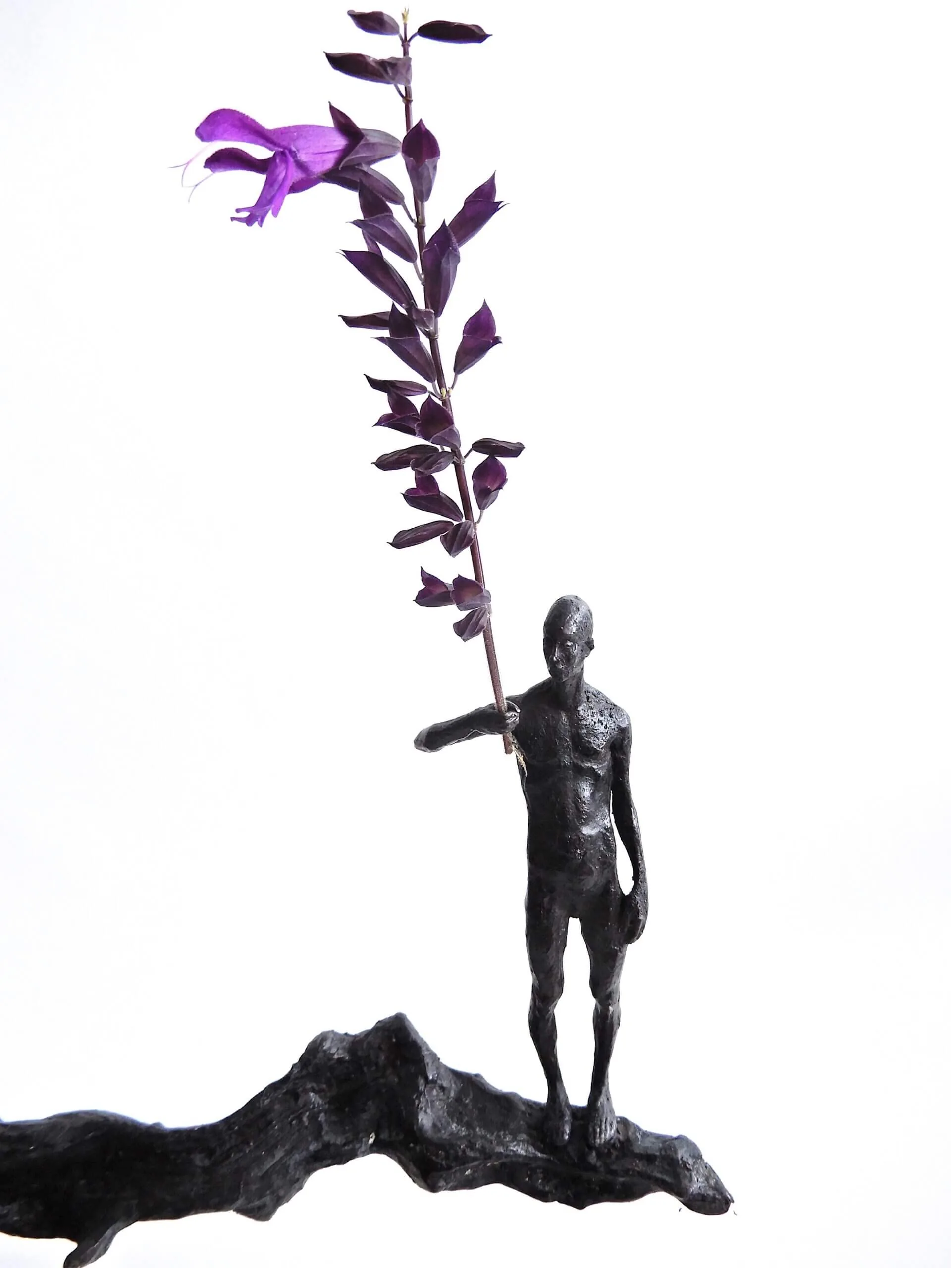 Bronze Figure Jarylo — The Bronze Figure Jarylo stands as a captivating embodiment of myth, artistry, and refined…