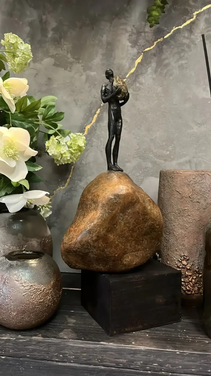 Bronze Figure On Rock High, 24×15×47 cm