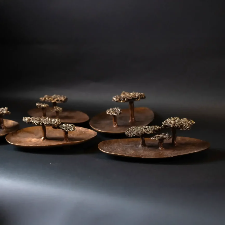 Bronze Savannah Plate — bronze sculpture