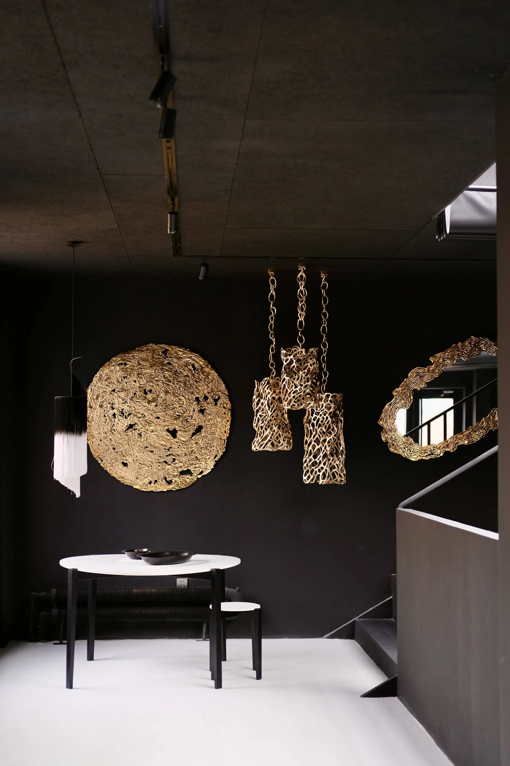 Bronze Sculpture The Moon, Bronze d'Oro finish