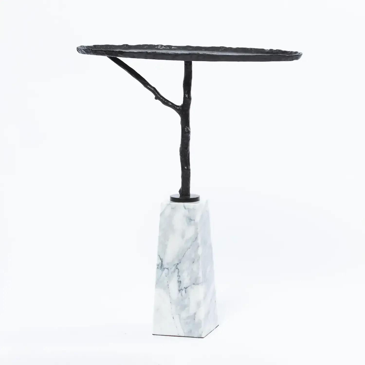 Cocktail Table O Bronze Nera And Marble — Exclusive Bronze Design: The Essence of Luxury.
