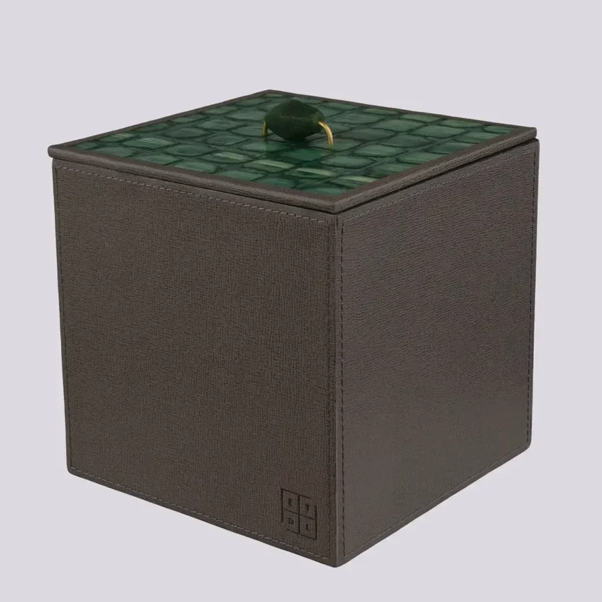 Pagoda Jade Leather Box, 20×20×20 cm