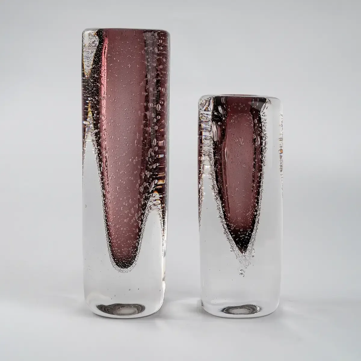 Studio Art Glass MAY21108 — Crafted with meticulous attention to detail, each vase boasts a heavy Murano-inspired glass…