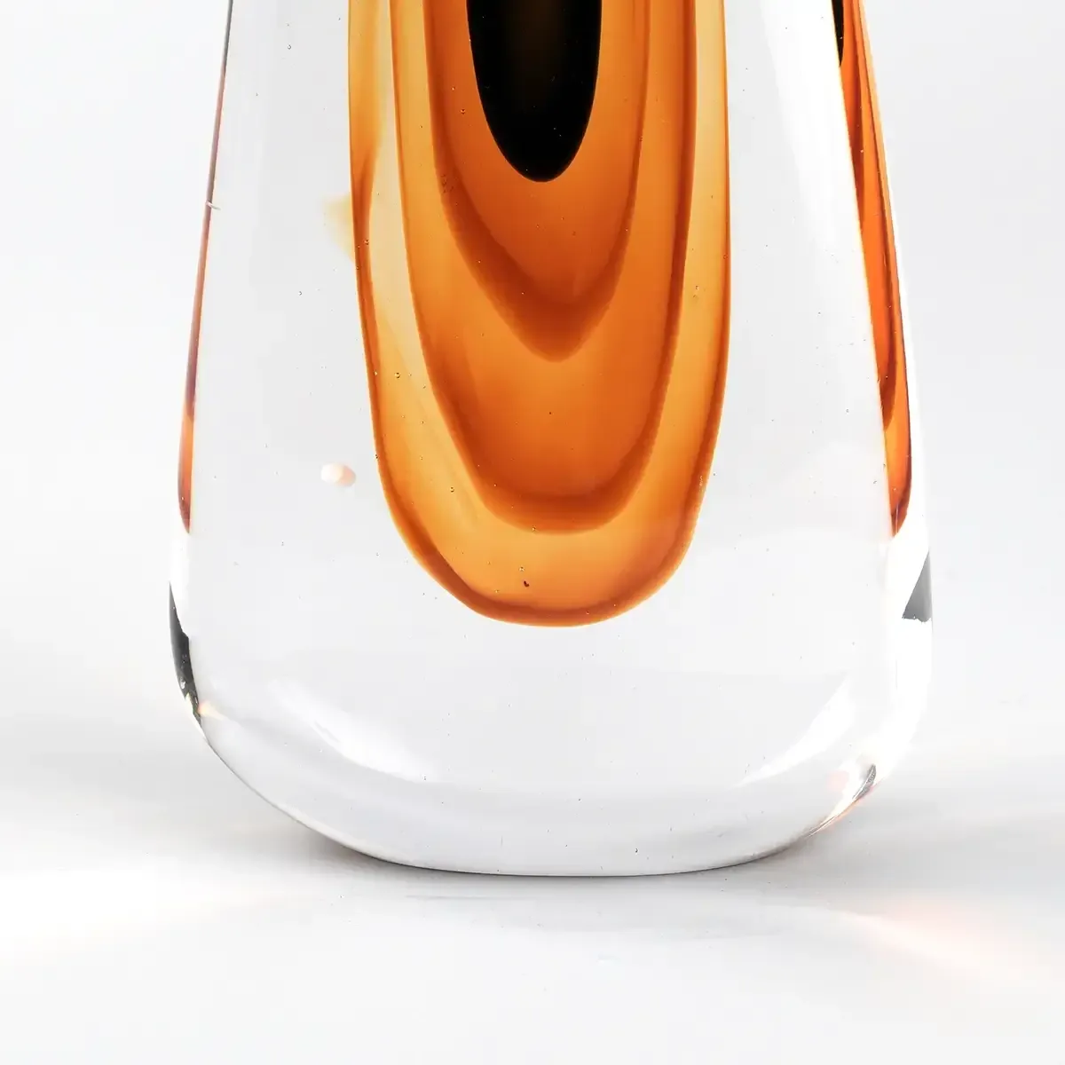 Studio Art Glass May0916B — Crafted with meticulous attention to detail, each vase boasts a heavy Murano-inspired glass…